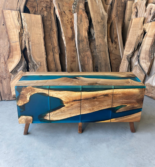 Einzigartiges Sideboard aus Holz und türkisfarbenem Harz