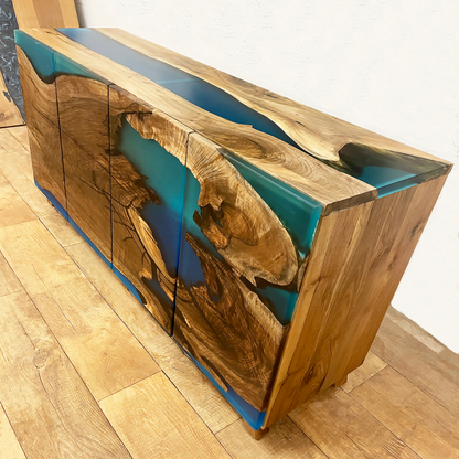 Credenza bicolore in legno e resina epossidica