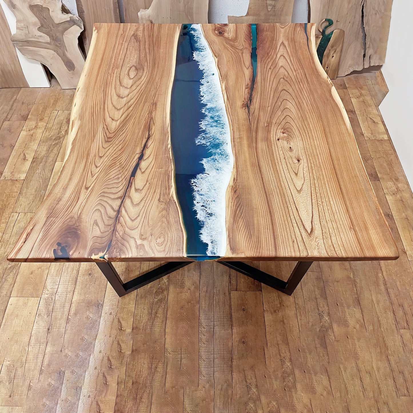Table en résine époxy bleue Ocean Waves