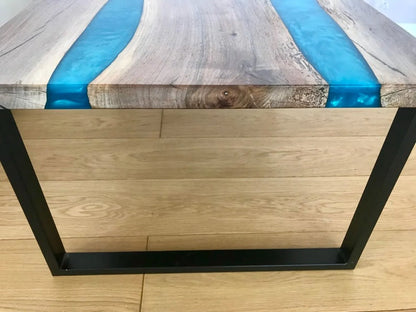 Table d'appoint en résine époxy verte