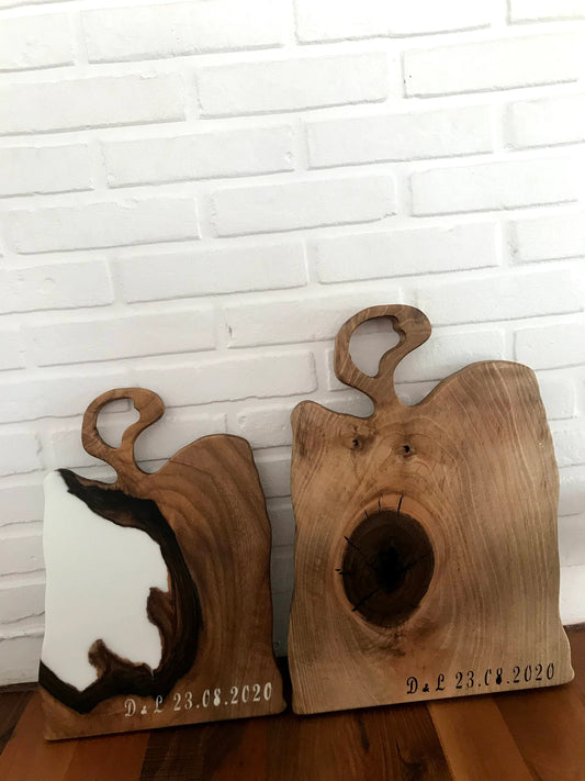 Sideboard aus Walnussholzplatte und Epoxidharz