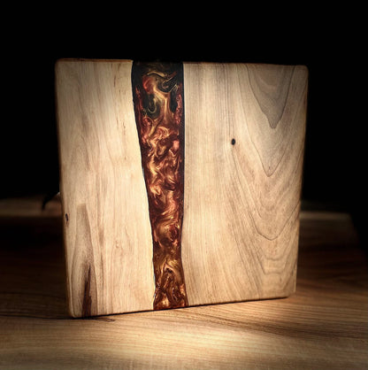 Dalle en bois de noyer et buffet époxy