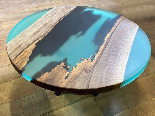 Couchtisch aus transparentem schwarzem Epoxidharz