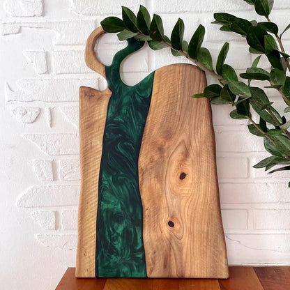 Dalle en bois de noyer et buffet époxy