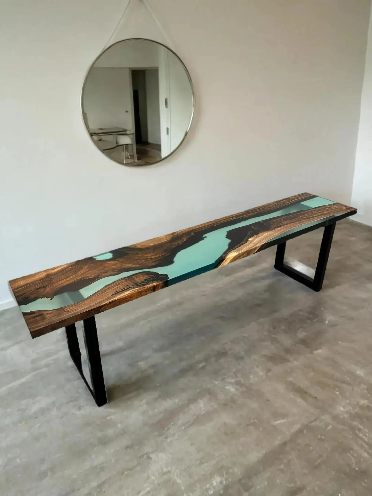 Table d'appoint en résine époxy verte