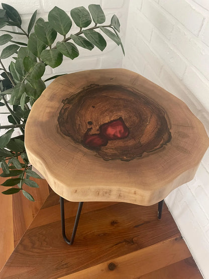 Table d'appoint en résine époxy verte