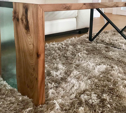 Table d'appoint en résine époxy verte