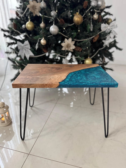 Table d'appoint en résine époxy verte