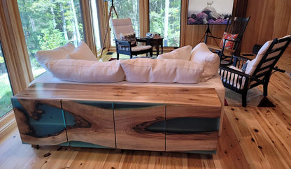 Buffet en bois et époxy bicolore