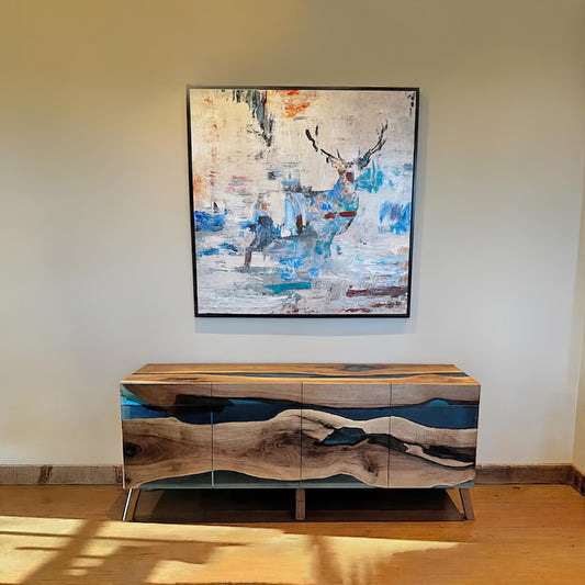 Sideboard aus Holz und Epoxidharz in Perltürkis