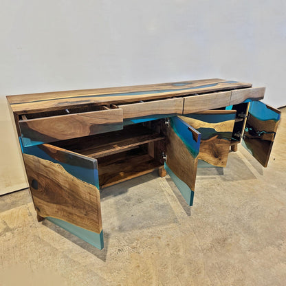 Buffet en bois et époxy bicolore
