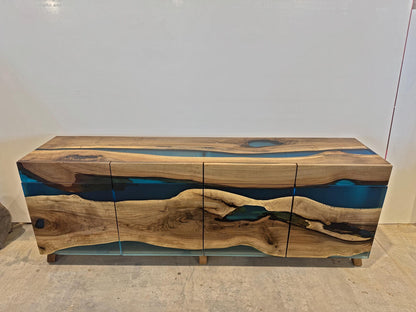 Buffet en bois et époxy bicolore