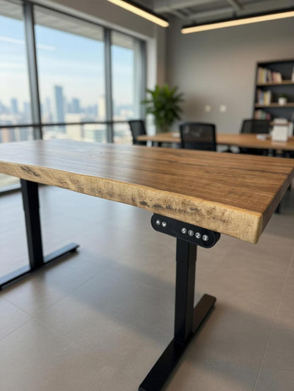 Bureau en dalles à bords bruts en bois massif