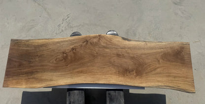 Table d'appoint en résine époxy verte